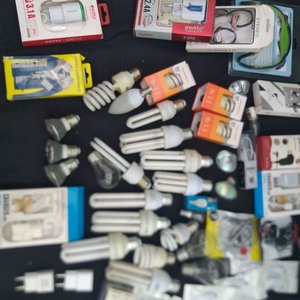 Lote de Lámparas y Accesorios Eléctricos - imagen 4