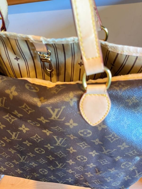 Cartera Louis Vuitton en buen estado - imagen 4