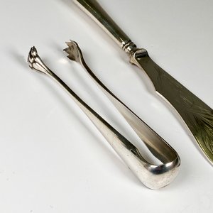 Dos piezas de metal Christofle, pala y pinza - imagen 3