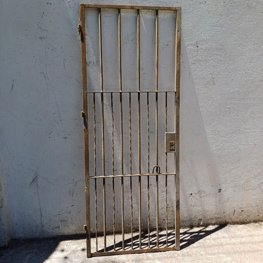 Puerta reja en varilla de 16mm y 10mm, sin marco - imagen 3