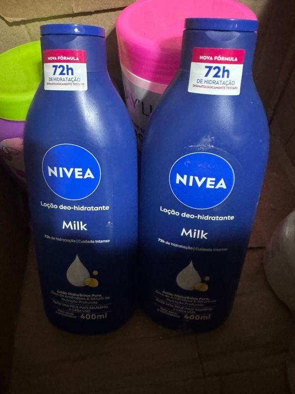 Lote de 2 Cremas Nivea Milk Loción Deo-Hidratante 400ml