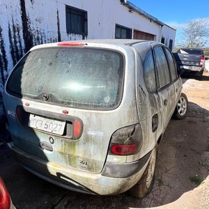 Renault Scenic 2001 Gris Plata - Vehículo Familiar - imagen 2