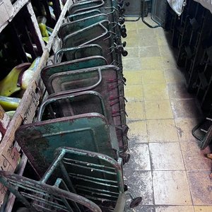 Línea de Trabajo para Fabricación de Calzado con Carritos y Estanterías - imagen 5