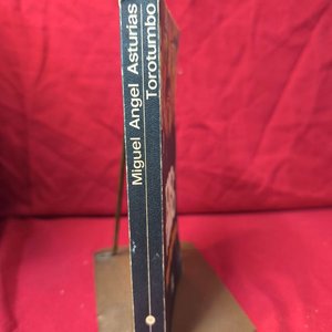 Libro "Toro-Tumbo" de Miguel Ángel Asturias (1975) - imagen 2