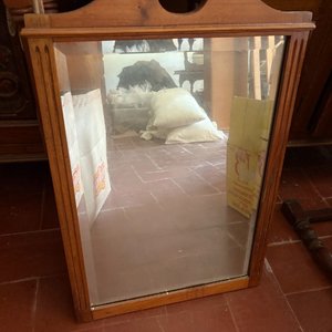 Lote anterior: Espejo de Madera con Marco Decorativo para Restaurar