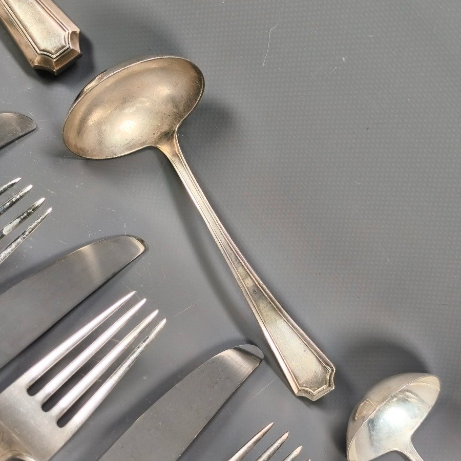 Item 18550 - Image 10