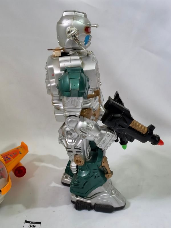 Item 844760 - Image 2