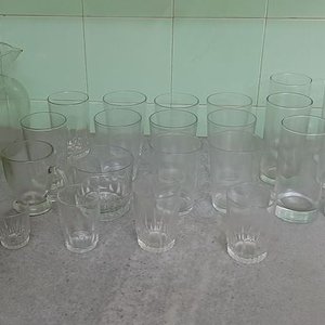 Jarra y Vasos de Vidrio Varios - imagen 1
