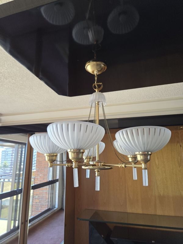 Lámparas de techo en metal dorado con tulipas y cristal - imagen 4