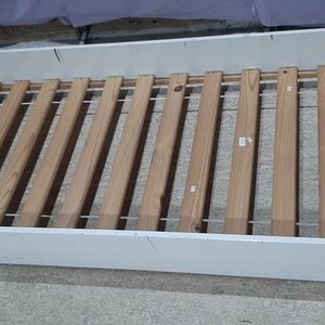 Base de Cama Marinera Blanca con Ruedas y Accesorios - imagen 3