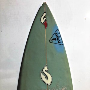 Tabla de Surf Usada con Funda - imagen 2
