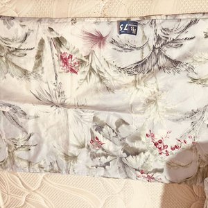 Juego de Acolchado y Fundas para Colchón y Almohadas 2 Plazas Estampado Floral - imagen 2