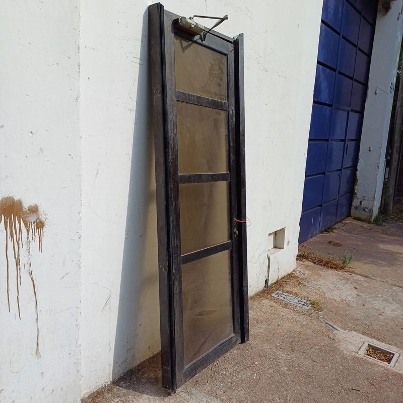 Puerta de Aluminio y Vidrio con Brazo Hidráulico - imagen 2