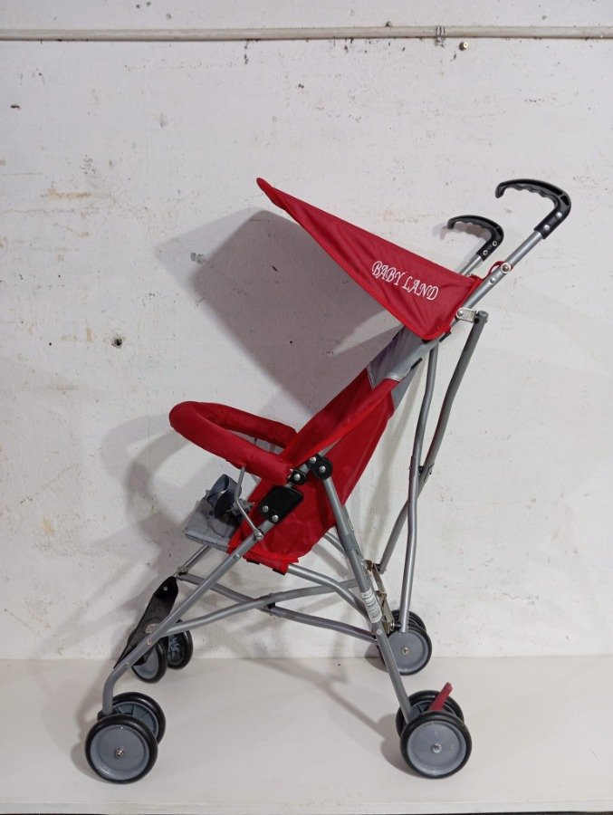 Lote anterior: Coche paraguas rojo y gris para venta