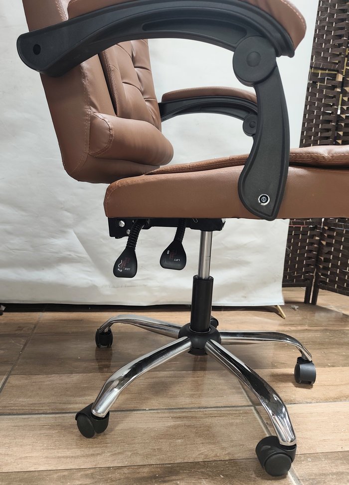 Item 16530 - Image 4