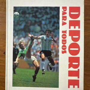 Lote siguiente: Libro "Deporte para Todos" - Fútbol