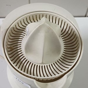 Exprimidor Eléctrico Kenwood Blanco - imagen 4