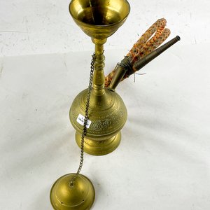 Narguila Antigua de Bronce con Grabados y Manguera Decorada - imagen 4