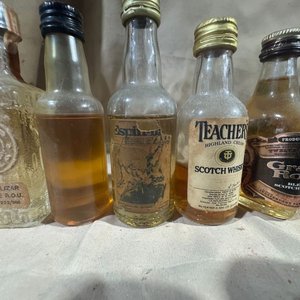 Lote anterior: Lote de Botellas Miniatura de Licores Varios Selladas