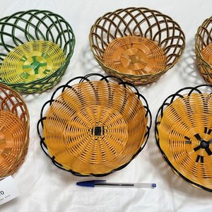 Lote de 6 Paneras Plásticas Surtidas Nuevas - imagen 3