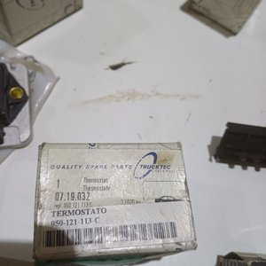 Caja de Repuestos Varios: Bulbo, Termostato, Transformador de Encendido y Más - imagen 4