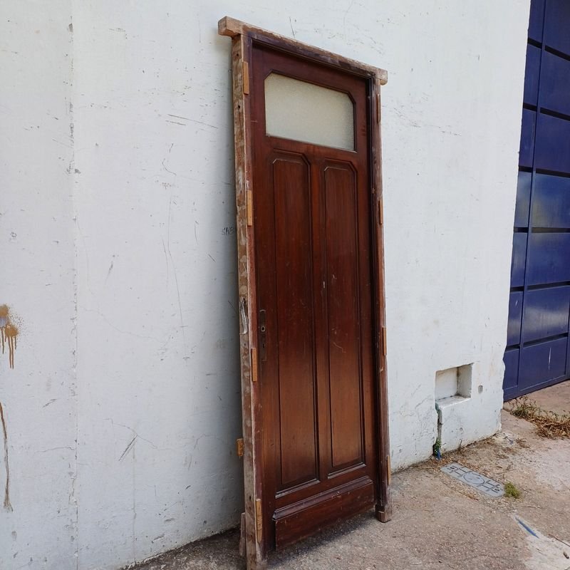 Puerta de madera con panel y vidrio, estilo clásico - imagen 3