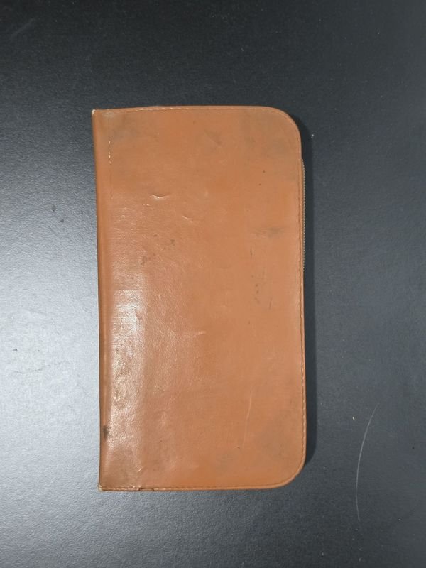 Estuche de Aseo y Cuidado Personal Vintage con Accesorios
