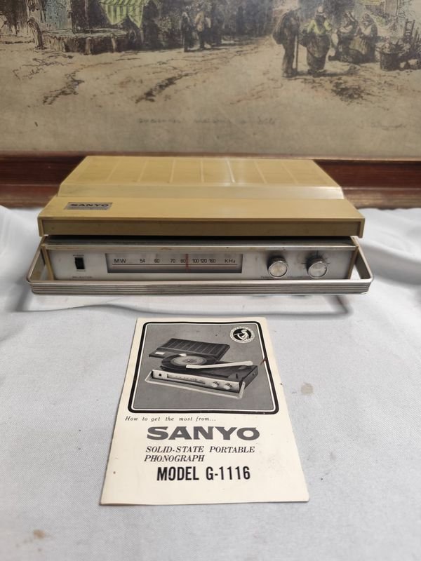 Lote anterior: Tocadiscos Sanyo Solid-State con Manual Original