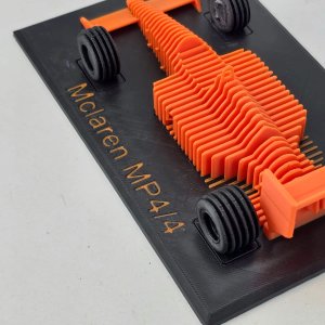 Modelo McLaren MP4/4 Naranja Impreso en 3D - imagen 4