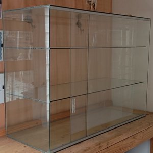 Vitrina Exhibidora de Vidrio con Puertas Corredizas - imagen 5