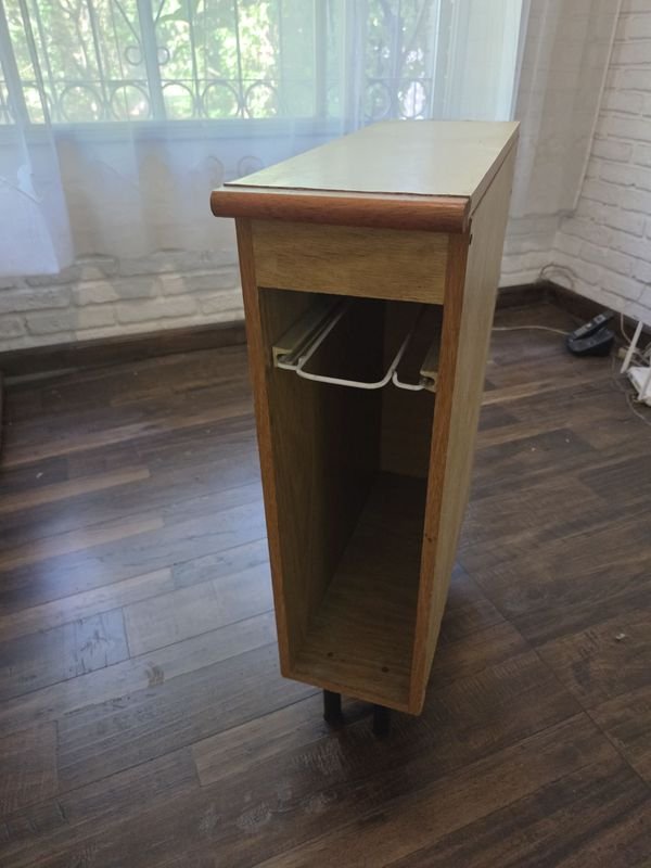 Mesa auxiliar para la cocina en excelente estado - imagen 2
