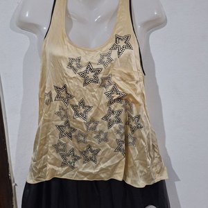 Lote de 12 Prendas de Fiesta para Dama: Vestidos, Faldas y Tops - imagen 11