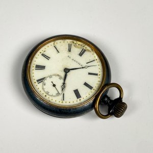 Lote anterior: Reloj de Bolsillo "El Águila" Caja Metálica con Esfera Detallada
