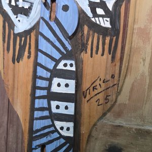 Tótem Artístico en Tabla de Skate "Utrico" - Técnica Mixta y Relieve - imagen 3