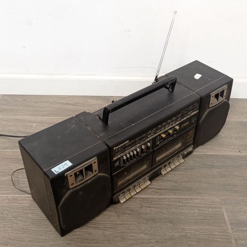 Componente de Audio Portátil Panasonic en Mal Estado - imagen 4