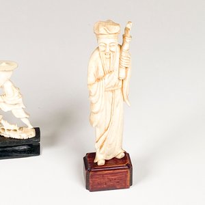 Tres Figuras de Marfil: Personajes y Pescador - imagen 5