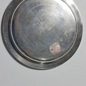 Fuente Chica Labrada de Platina con Sello y Grabado 13.5cm - imagen 2