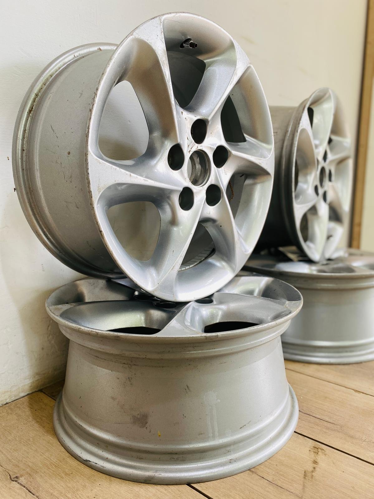 Llantas de R16 en venta - imagen 2