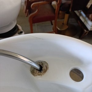 Sillón de Peluquería Integral con Lavatorio en Loza Blanca - imagen 3