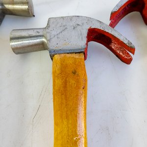 Lote de 3 Martillos de Uña con Mangos de Madera - imagen 3