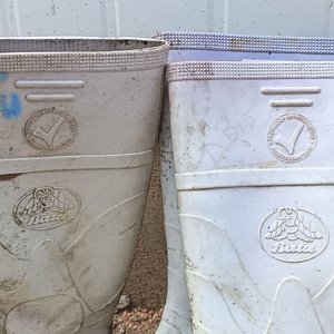 Dos Pares de botas lluvia PVC Talles 38 - Detalles de Uso - imagen 3