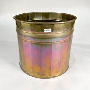 Lote siguiente: Macetero Cobre Facetado Vintage - 27x30 cm