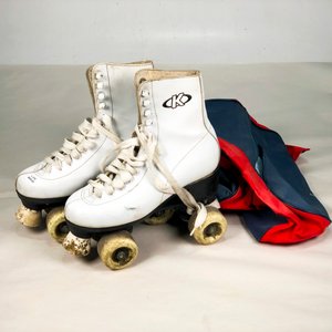 Par de Patines K Blancos con Estuche de Tela Rojo y Azul - imagen 3