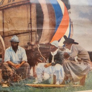 Láminas de Colección: Carlos Gardel y El Éxodo de Artigas - imagen 4