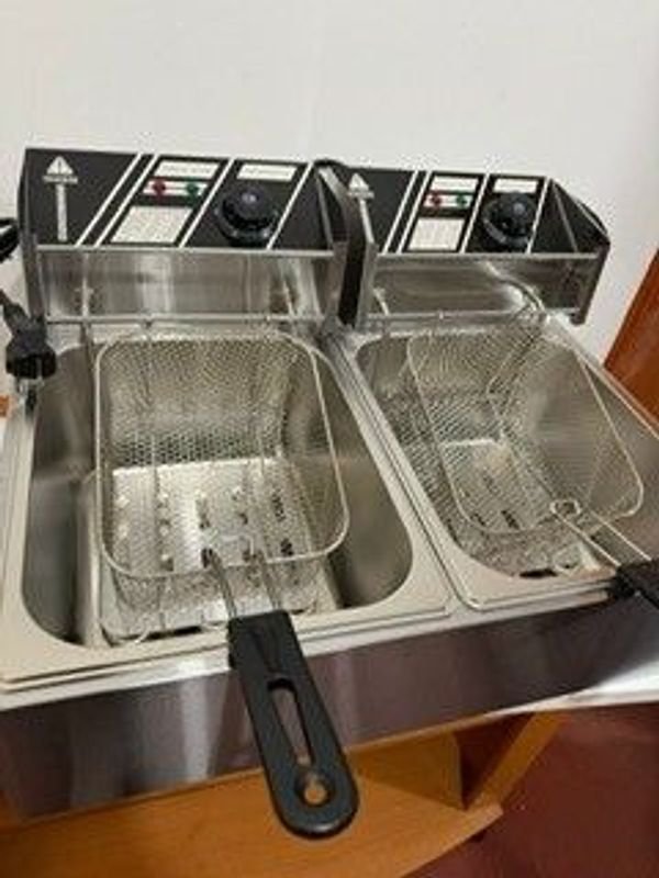 FREIDORA COMERCIAL DE 2 CUBA 6LT+6LT - imagen 1