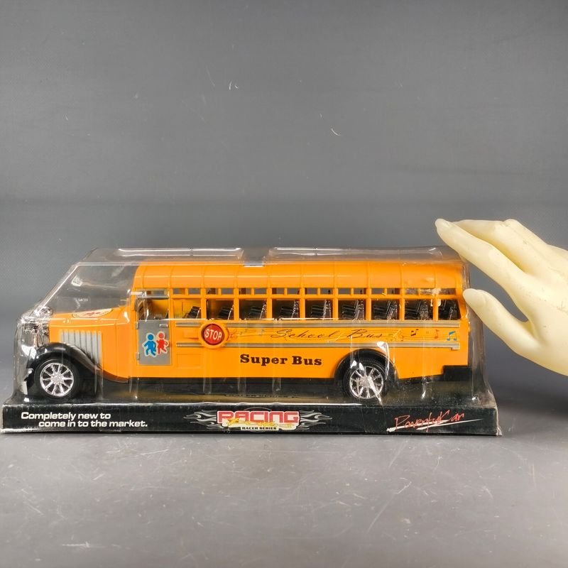 Modelo de Autobús Escalado 1/32 - Serie Super Bus Racing - imagen 2