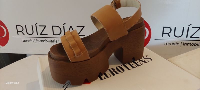 Calzado de Talle 35-36 - Ropa y Accesorios - imagen 2