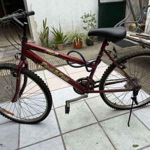 Bicicleta "Five & Five" Rodado 26 Color Rojo Granate - imagen 7