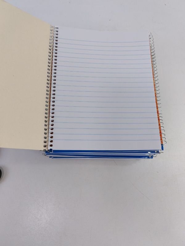 Cuadernos de notas en buen estado - imagen 3