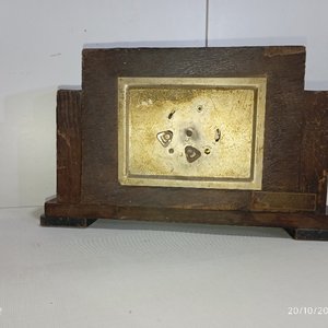 Dos Relojes Antiguos de Mesa: Madera y Cúpula de Vidrio - imagen 5